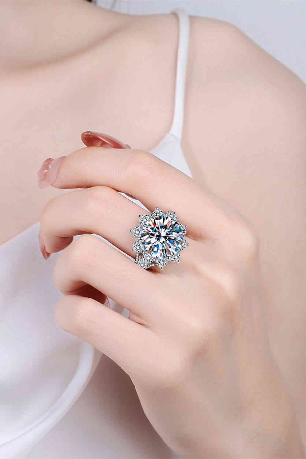 10 Carat Moissanite Flower-Shaped Ring - Aurelia Clothing