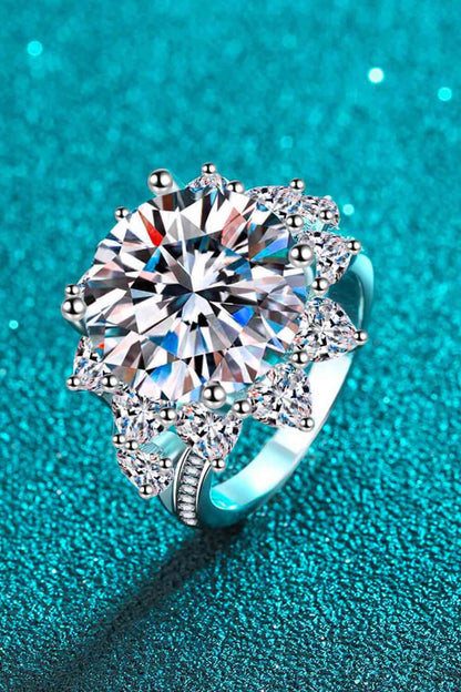 10 Carat Moissanite Flower-Shaped Ring - Aurelia Clothing