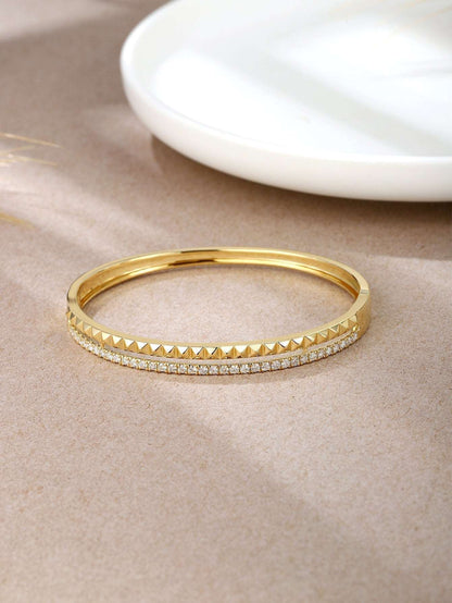 18K yellow gold with special design diamond bangle DBM9515R01M - Aurelia Clothing