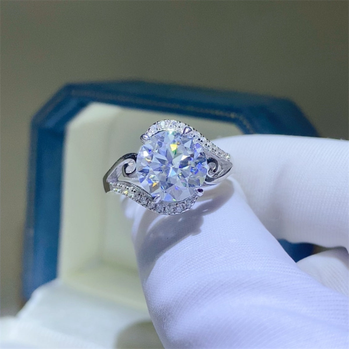 3 Carat Moissanite 925 Sterling Silver Ring - Aurelia Clothing