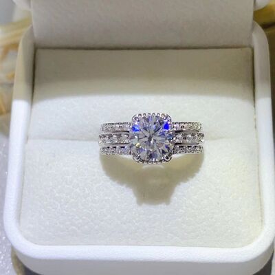 2 Carat Moissanite Sterling Silver Ring - Aurelia Clothing