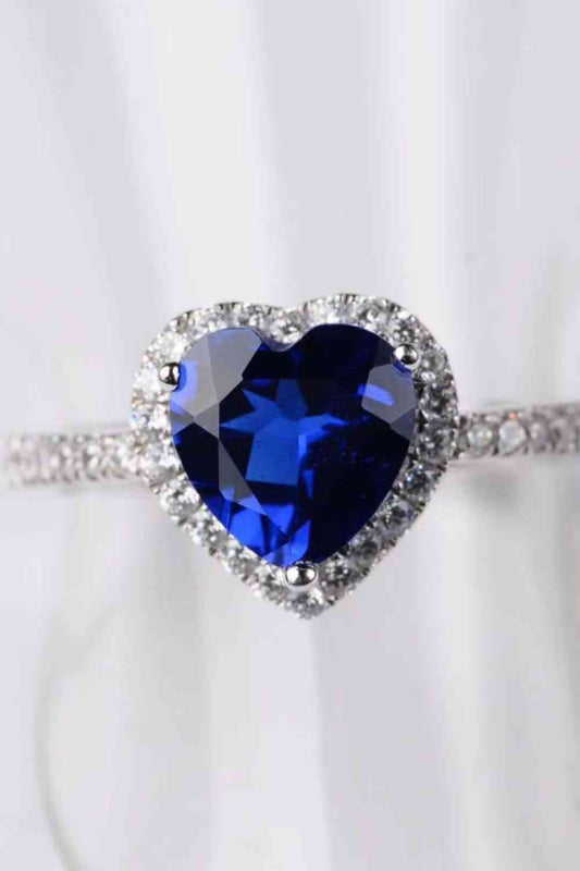 2 Carat Moissanite Heart-Shaped Side Stone Ring - Aurelia Clothing