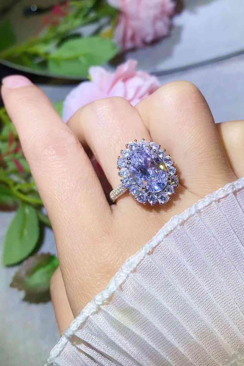 8 Carat Oval Moissanite Ring - Aurelia Clothing