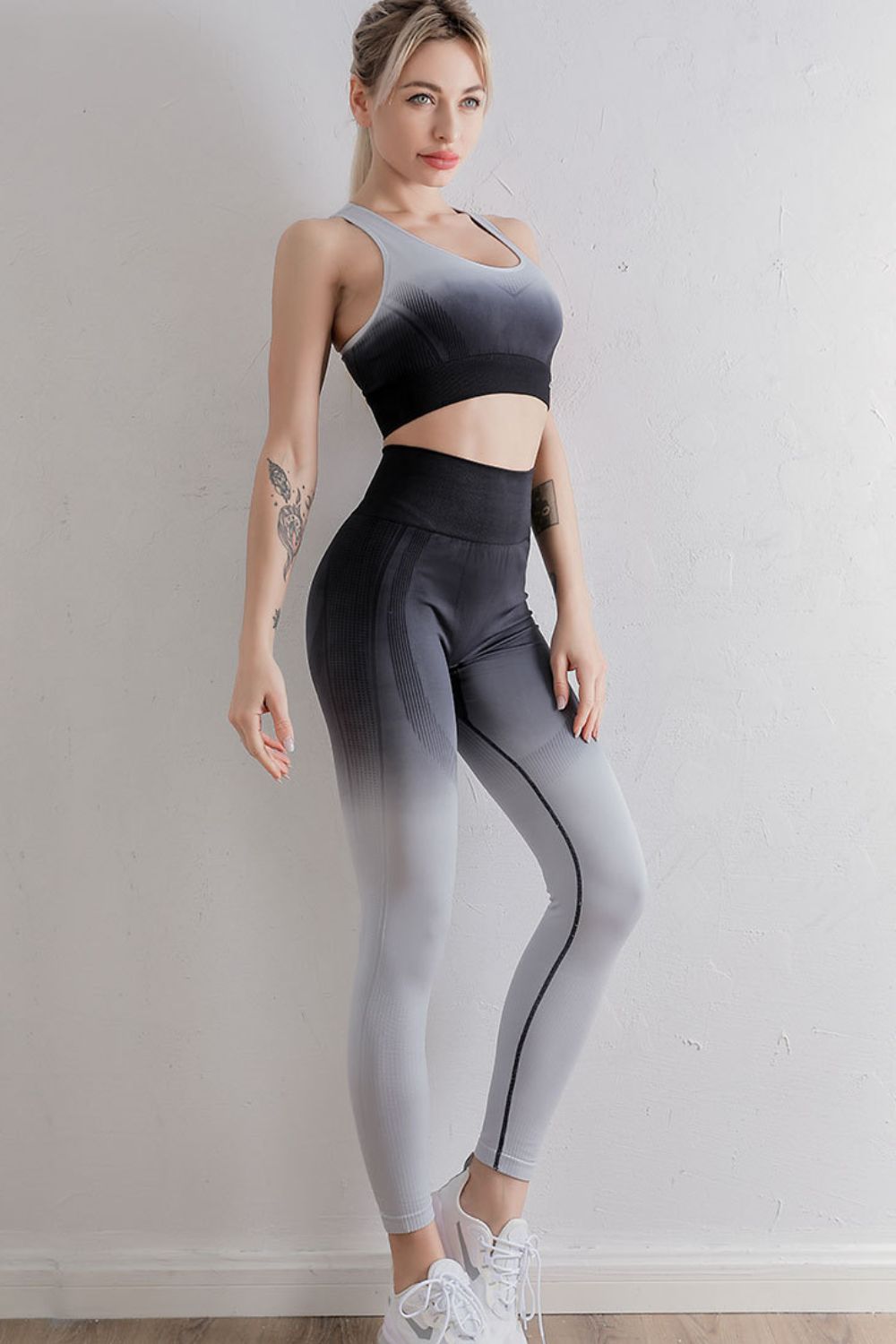 Gradient Sports Bra and Leggings Set - Aurelia Clothing