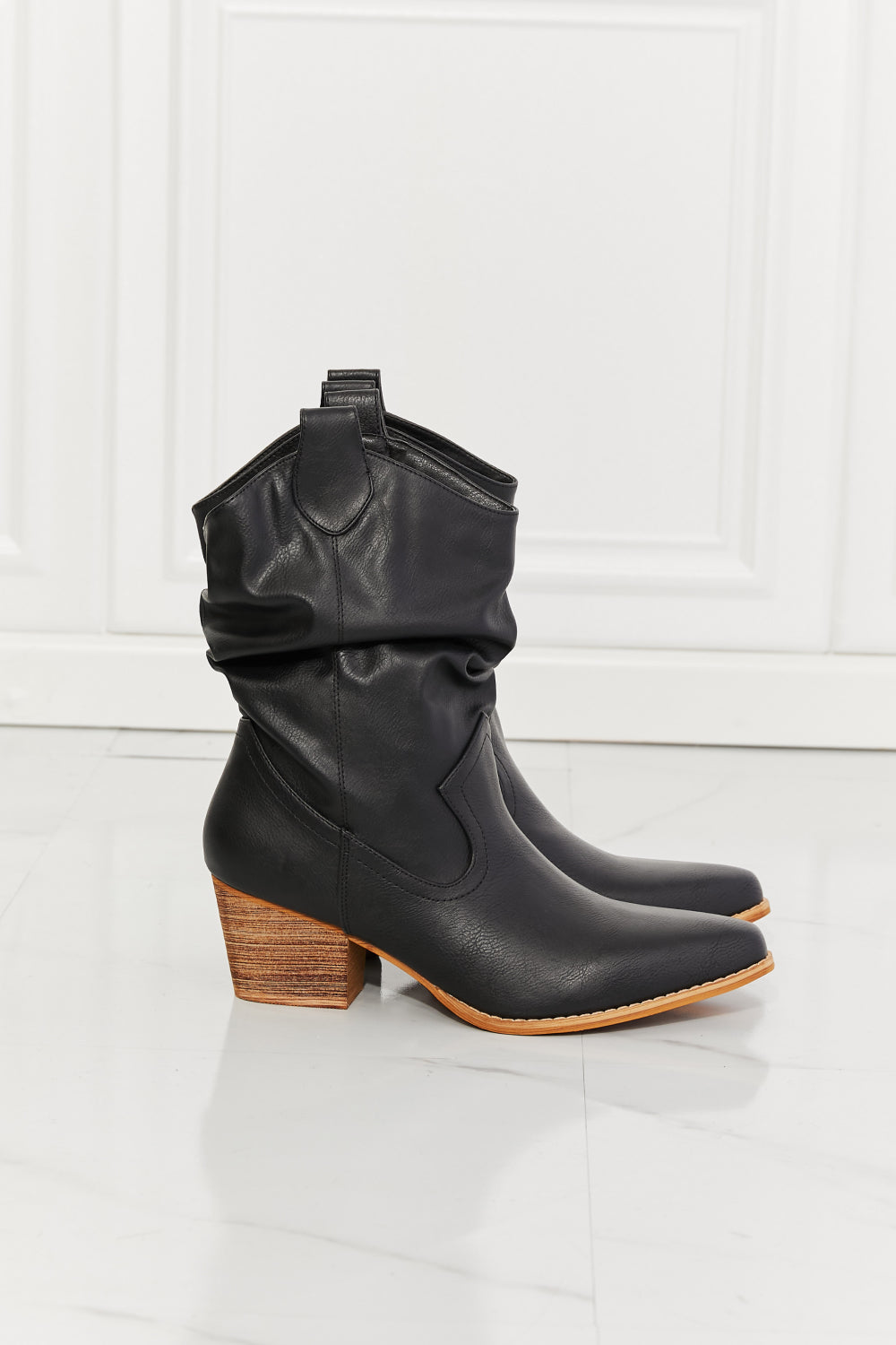 MMShoes Better in Texas Scrunch Cowboy Boots in Black - Aurelia Clothing