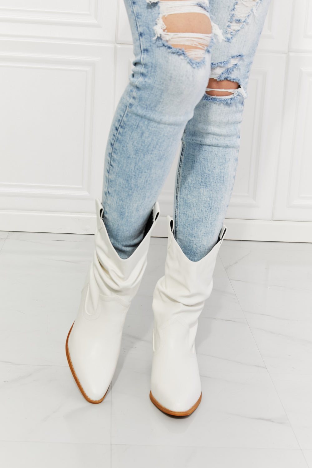 MMShoes Better in Texas Scrunch Cowboy Boots in White - Aurelia Clothing