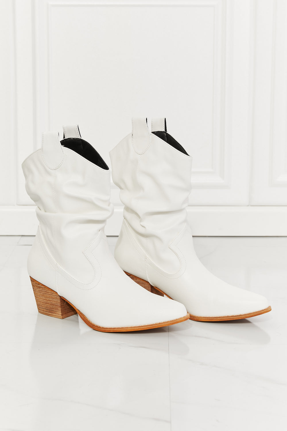 MMShoes Better in Texas Scrunch Cowboy Boots in White - Aurelia Clothing