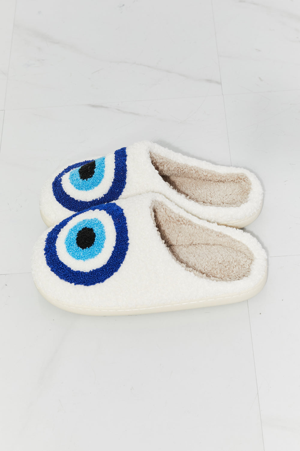 MMShoes Eye Plush Slipper - Aurelia Clothing