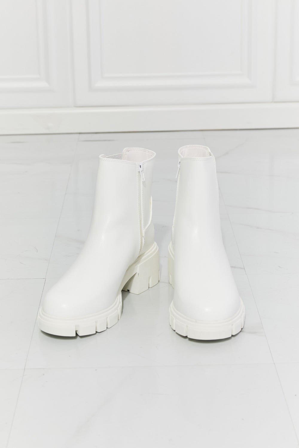 MMShoes What It Takes Lug Sole Chelsea Boots in White - Aurelia Clothing