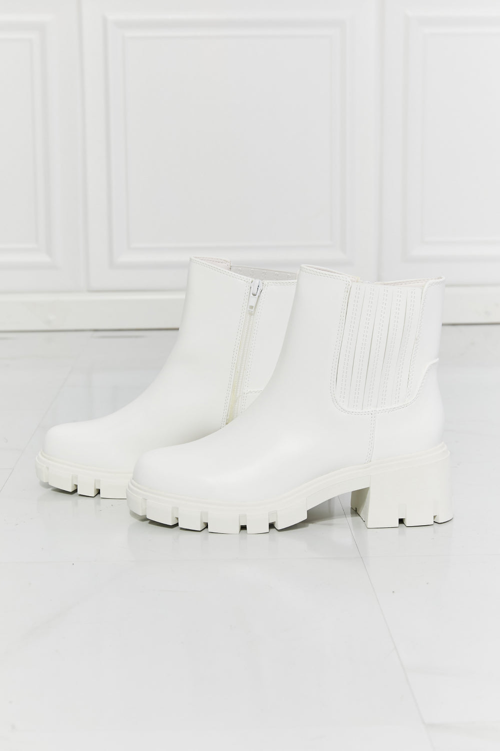 MMShoes What It Takes Lug Sole Chelsea Boots in White - Aurelia Clothing