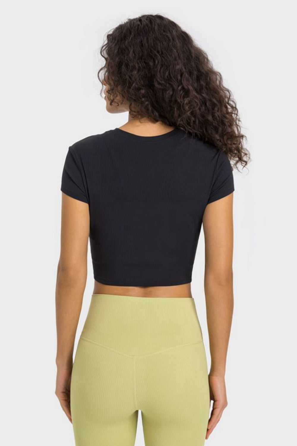 Round Neck Short Sleeve Cropped Sports T-Shirt - Aurelia Clothing