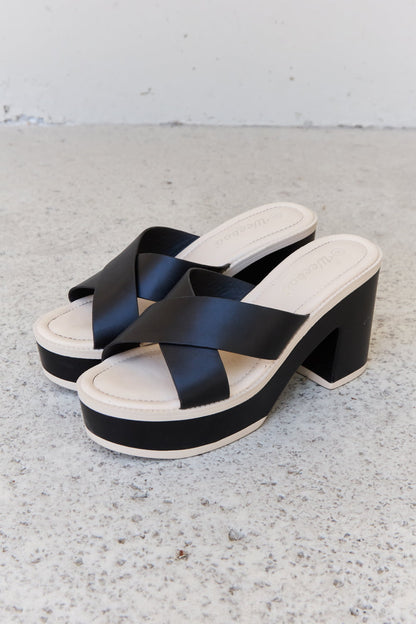 Weeboo Cherish The Moments Contrast Platform Sandals in Black - Aurelia Clothing