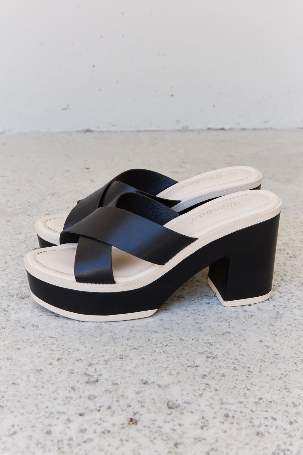 Weeboo Cherish The Moments Contrast Platform Sandals in Black - Aurelia Clothing