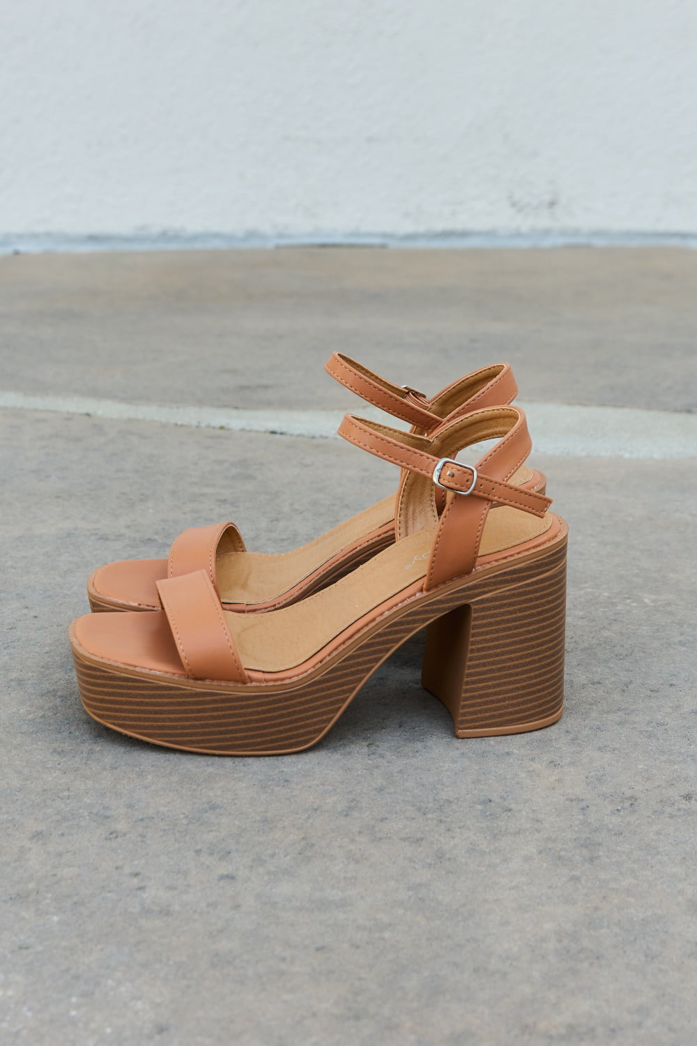 Weeboo Feel It Platform Heel Sandals - Aurelia Clothing